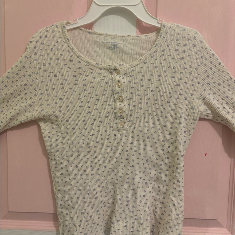 Brandy Melville Cream and Blue Long Sleeve Tee